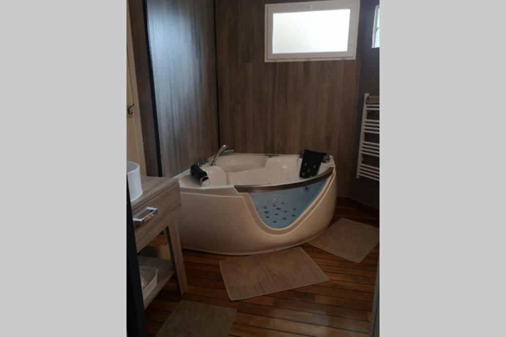 Appartement, Les Templiers, Rdc Vue Mer Proche Centre Ville Houlgate Exterior foto