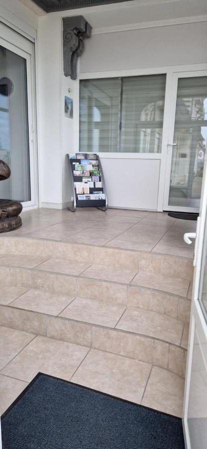 Appartement, Les Templiers, Rdc Vue Mer Proche Centre Ville Houlgate Exterior foto